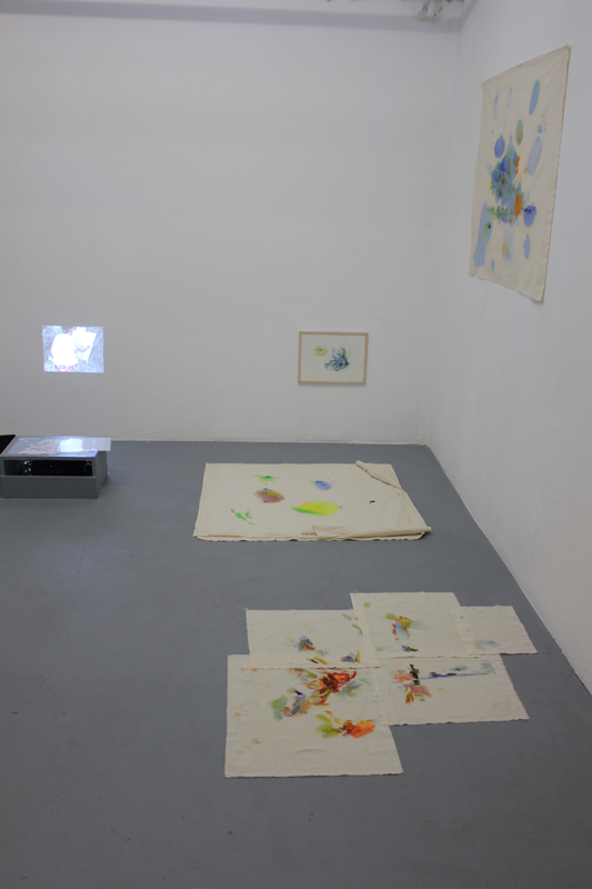 Kirsten Kötter: Site-specific Research. In: 'Kunst politisch machen', Projektraum basis, Frankfurt a. M., Germany, group show, 17.09.2015 - 20.09.2015. Exhibition view